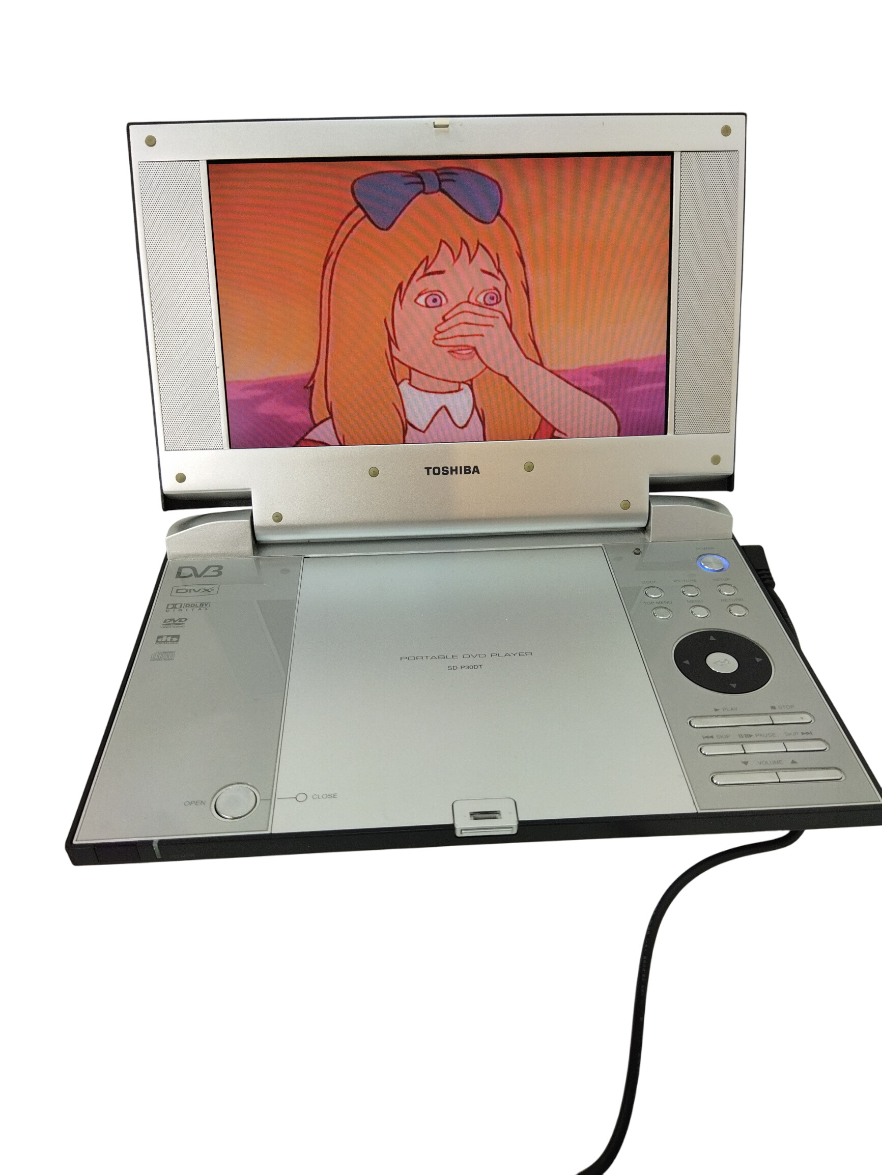 Lecteur DVD portable Toshiba SD-P30DT avec tuner TNT intégré – sans télécommande État correct -  reconditionné disponible sur Label Emmaüs